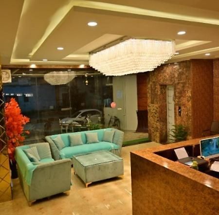 Hotel Raghuveer Inn By Bookingcare Sitapur Muafi 외부 사진
