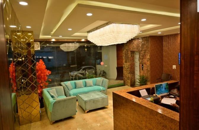 Hotel Raghuveer Inn By Bookingcare Sitapur Muafi 외부 사진